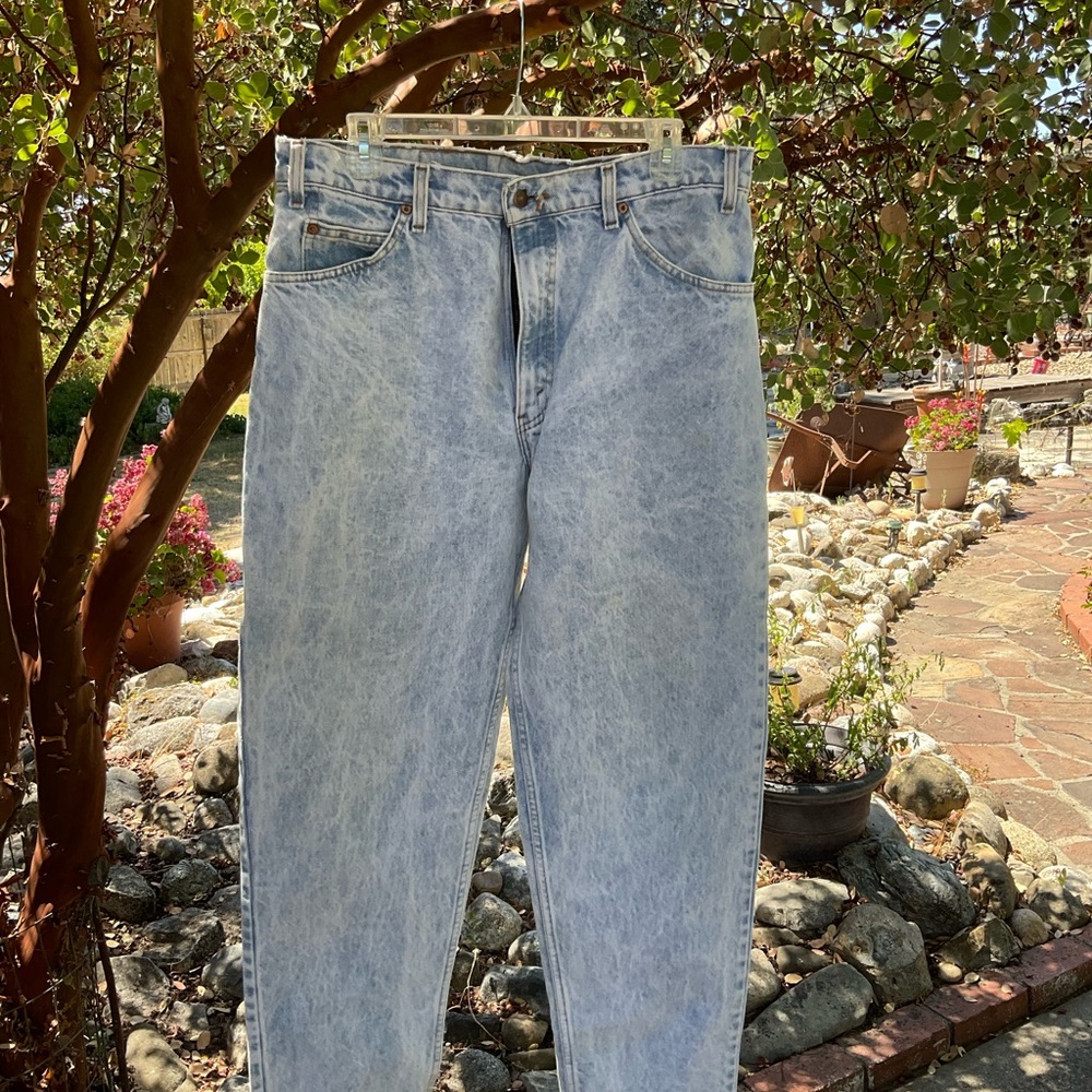 Levi stone wash